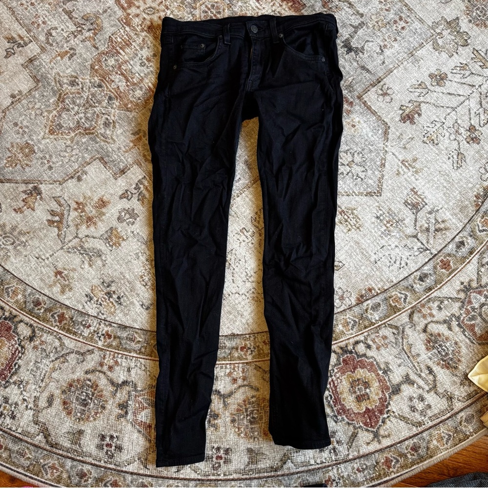 Black low rise skinny jean